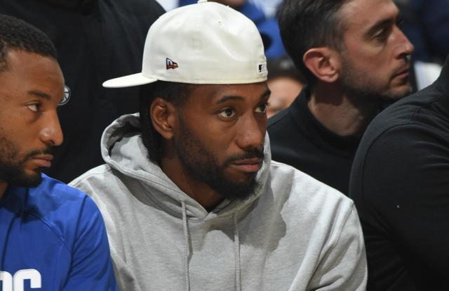 26年状元大热AJ-迪班萨，打球越来越美如画!（AJ-迪班萨成2026状元热门，球风愈发赏心悦目）