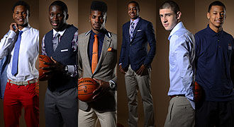 哈里森·巴恩斯：马刺本节10分的英雄（哈里森·巴恩斯：马刺单节拿下10分的功臣）