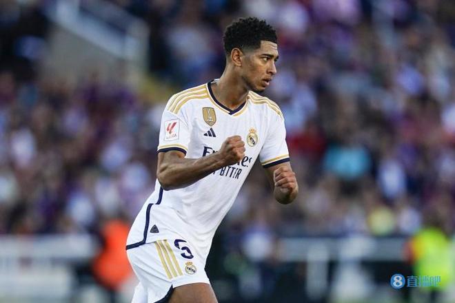 追上咱们盐城的足球巨星了，蒯纪闻还有苏超的队员们（与盐城足球巨星齐名，蒯纪闻联袂苏超队员）