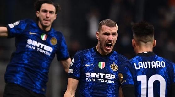 全能表现！贺希宁半场10中5拿到14分5板3助1断（贺希宁半场14分5板3助1断，10投5中展现全能身手）