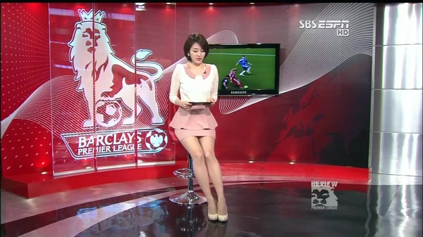 三连败！利物浦1-4埃因霍温，范戴克送点，德里乌赫双响（利物浦遭三连败：1-4不敌埃因霍温，范戴克送点，德里乌赫梅开二度）