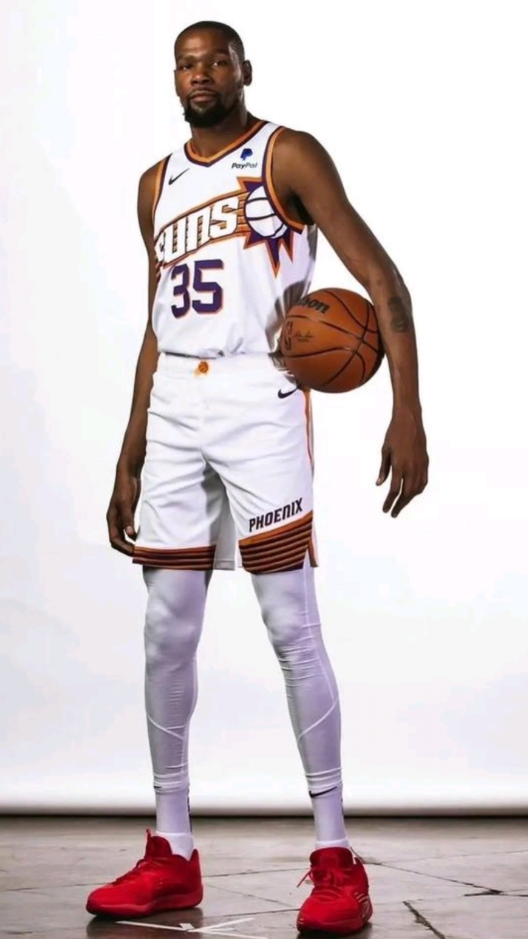 迪亚巴特是黄蜂十年来首位0失误＆100%命中率获两双的球员（迪亚巴特成黄蜂近十年首位零失误且命中率100%斩获两双的球员）