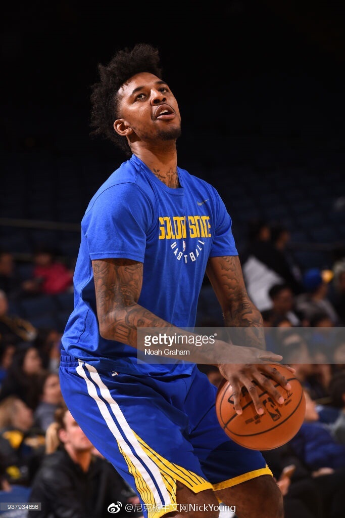 英媒：曼联考察加拉格尔时对巴里奥斯产生兴趣（英媒：曼联在考察加拉格尔时开始关注巴里奥斯）