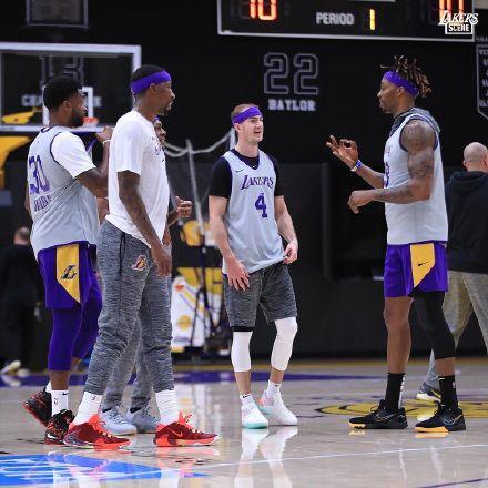 媒体人：成都蓉城一年三换董事长，新一任在走流程了（媒体人称成都蓉城一年内第三次更换董事长，新任正履行手续）