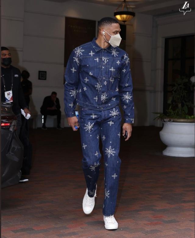 卡佩罗：这场比赛的VAR非常可耻，那是一粒丑闻般的点球（卡佩罗怒批本场VAR：那记点球判罚简直是一场丑闻）