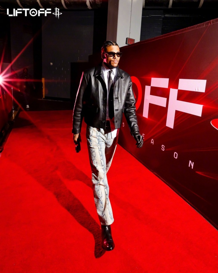 老当益壮，奥巴梅扬实现职业生涯400球里程碑（奥巴梅扬完成生涯400球壮举，宝刀未老）