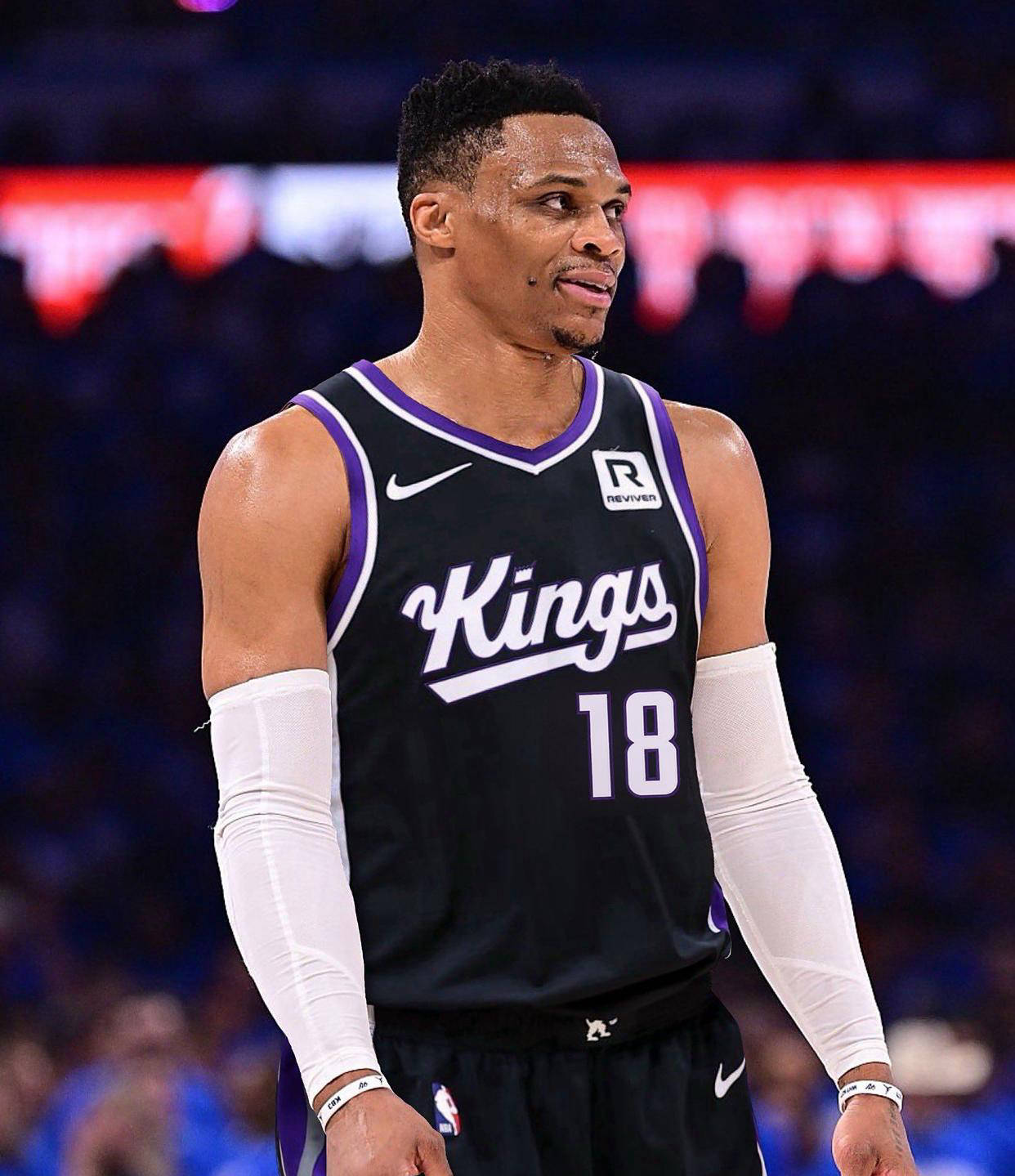 中足联颁奖：申花外租广西球员费尔南多当选中乙赛季最佳球员（中足联颁奖礼：申花外租至广西的费尔南多荣膺中乙赛季最佳球员）