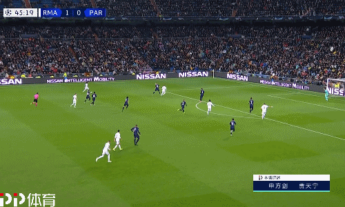 越南速度打法极具冲击力（越南快节奏打法冲击力十足）